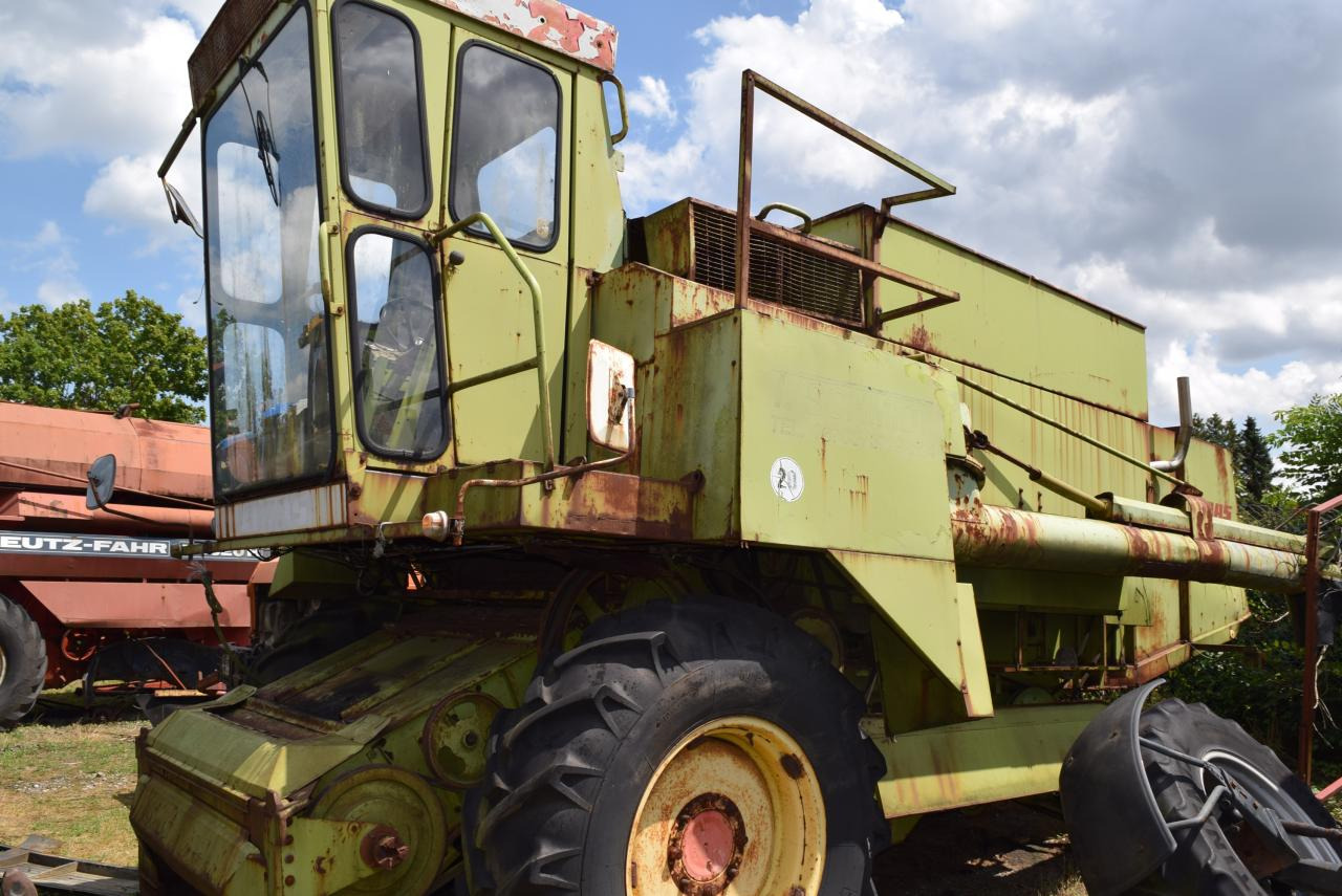 CLAAS Dominator 80 - Cosechadora de granos: foto 1 CLAAS Dominator 80 - Cosechadora de granos: foto 1