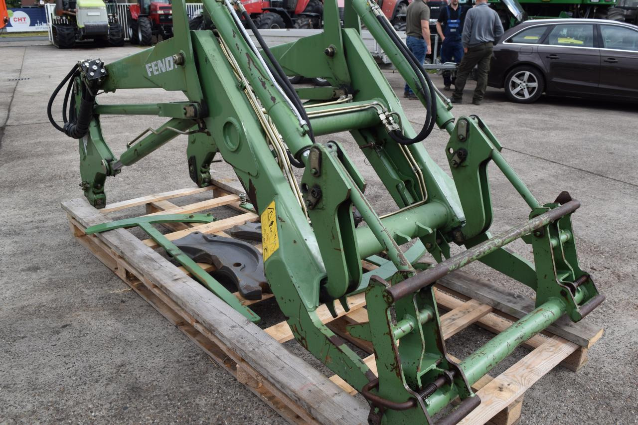 Fendt Frontlader für Serie 400 - Cargador frontal para tractor: foto 5 Fendt Frontlader für Serie 400 - Cargador frontal para tractor: foto 5