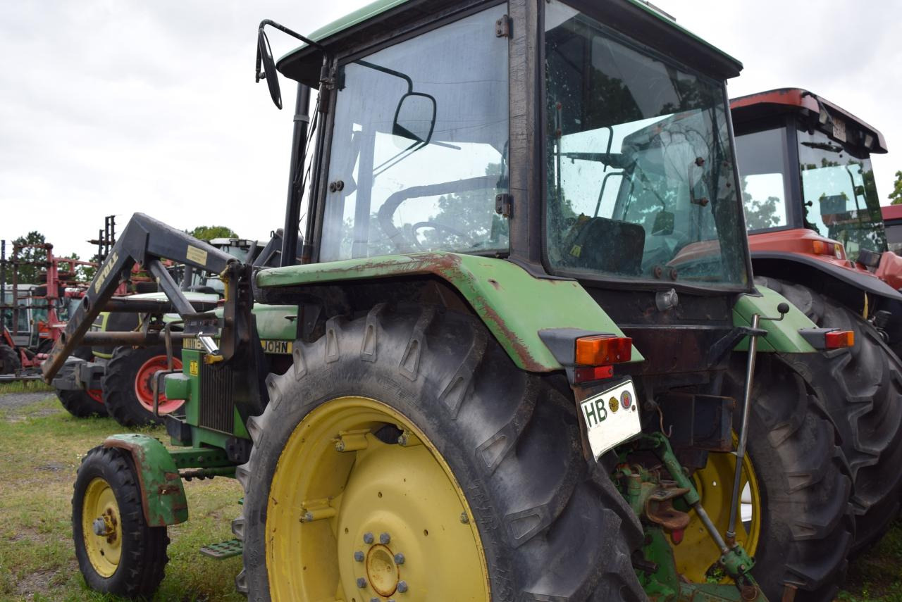 John Deere 1640 - Tractor: foto 3 John Deere 1640 - Tractor: foto 3