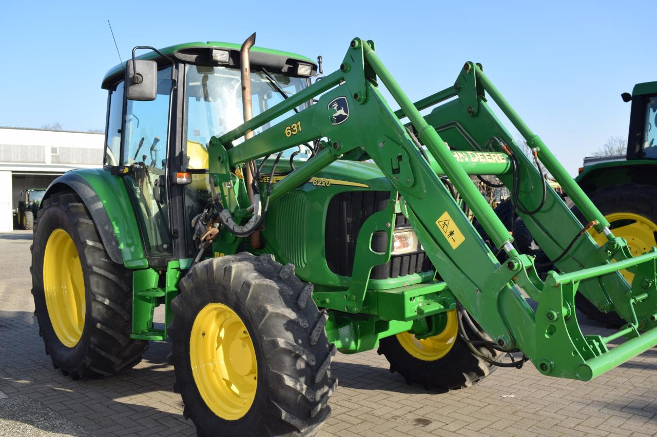 John Deere 6220 - Tractor: foto 3 John Deere 6220 - Tractor: foto 3