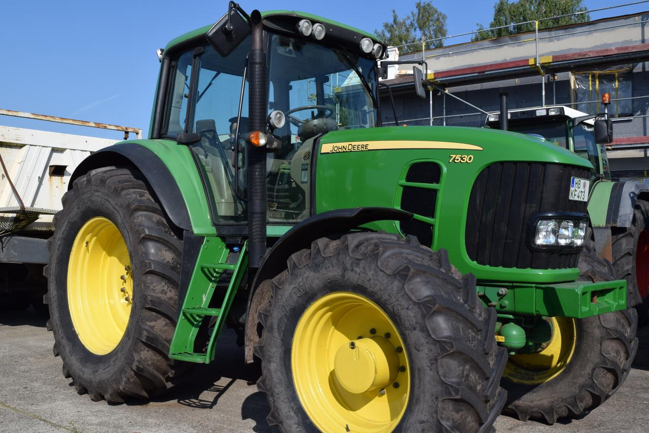 John Deere 7530 Premium - Tractor: foto 2 John Deere 7530 Premium - Tractor: foto 2