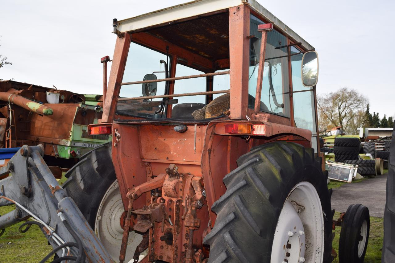 Renault 651 - Tractor: foto 5 Renault 651 - Tractor: foto 5