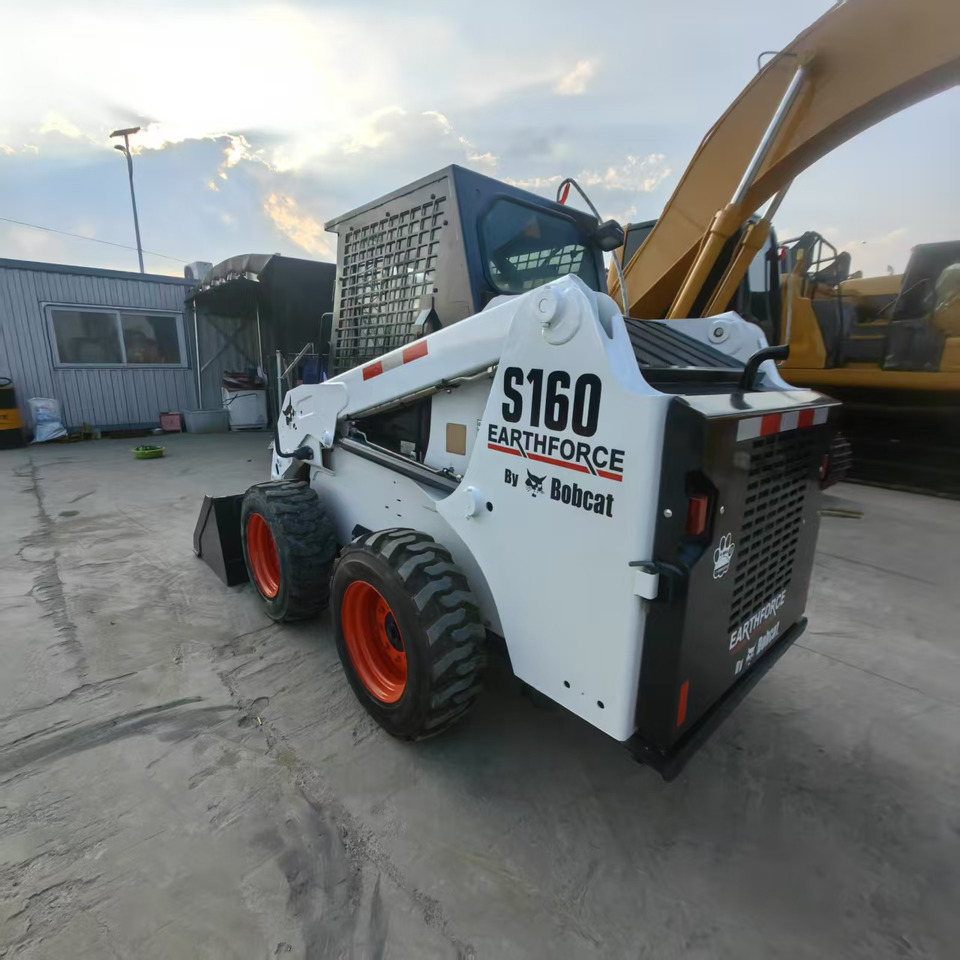 BOBCAT S160 - Minicargadora: foto 2 BOBCAT S160 - Minicargadora: foto 2