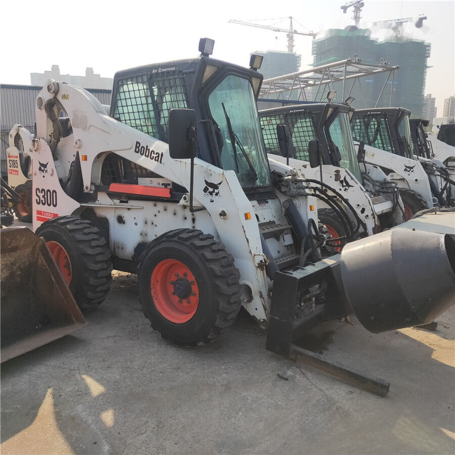 Bobcat S300 - Minicargadora: foto 2 Bobcat S300 - Minicargadora: foto 2