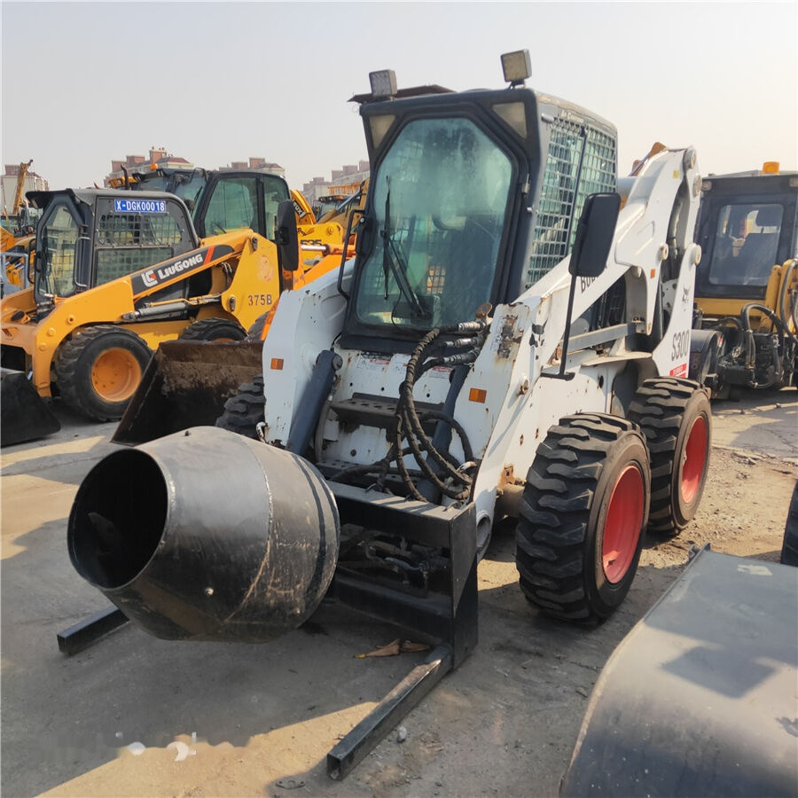 Bobcat S300 - Minicargadora: foto 4 Bobcat S300 - Minicargadora: foto 4