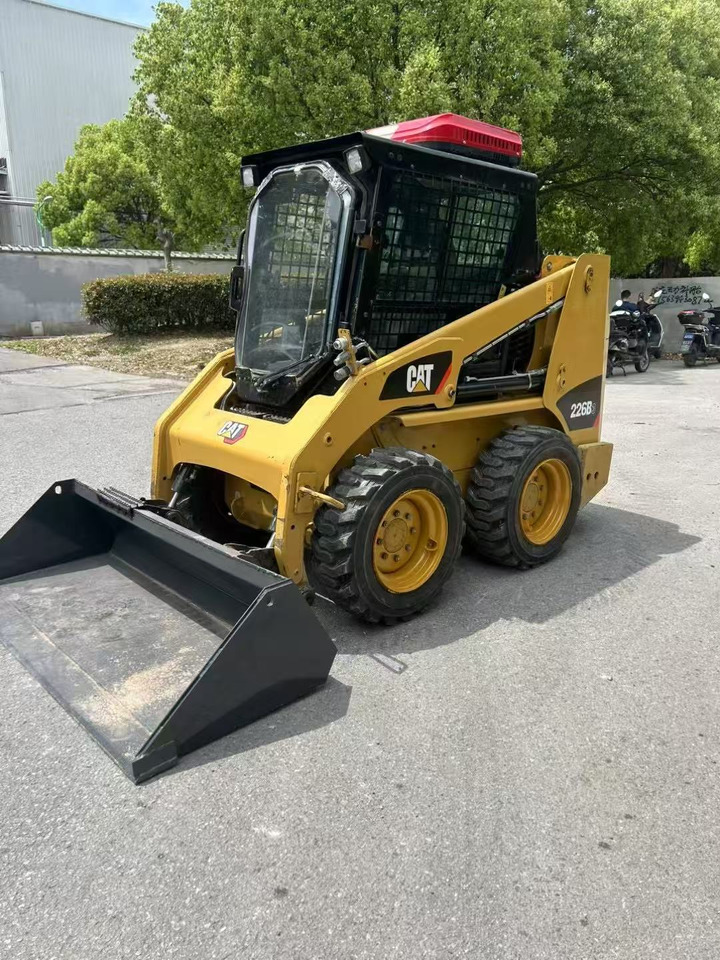 CATERPILLAR 226B-3 - Minicargadora: foto 1 CATERPILLAR 226B-3 - Minicargadora: foto 1