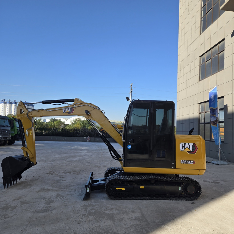 CATERPILLAR 305.5E2 - Miniexcavadora: foto 1 CATERPILLAR 305.5E2 - Miniexcavadora: foto 1