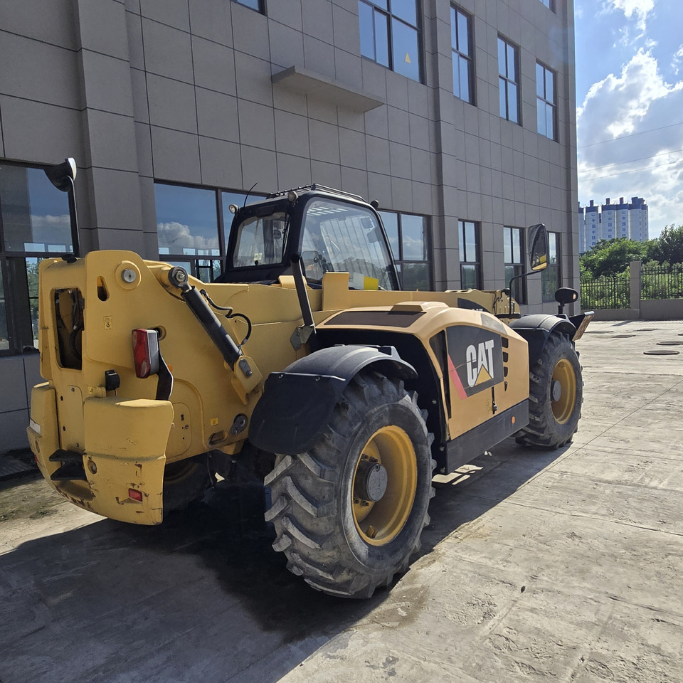 CATERPILLAR TH414 - Plataforma telescopica: foto 1 CATERPILLAR TH414 - Plataforma telescopica: foto 1