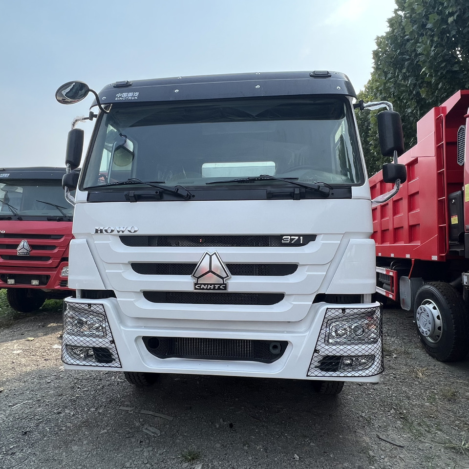 SINOTRUK HOWO tralier head - Cabeza tractora: foto 2 SINOTRUK HOWO tralier head - Cabeza tractora: foto 2