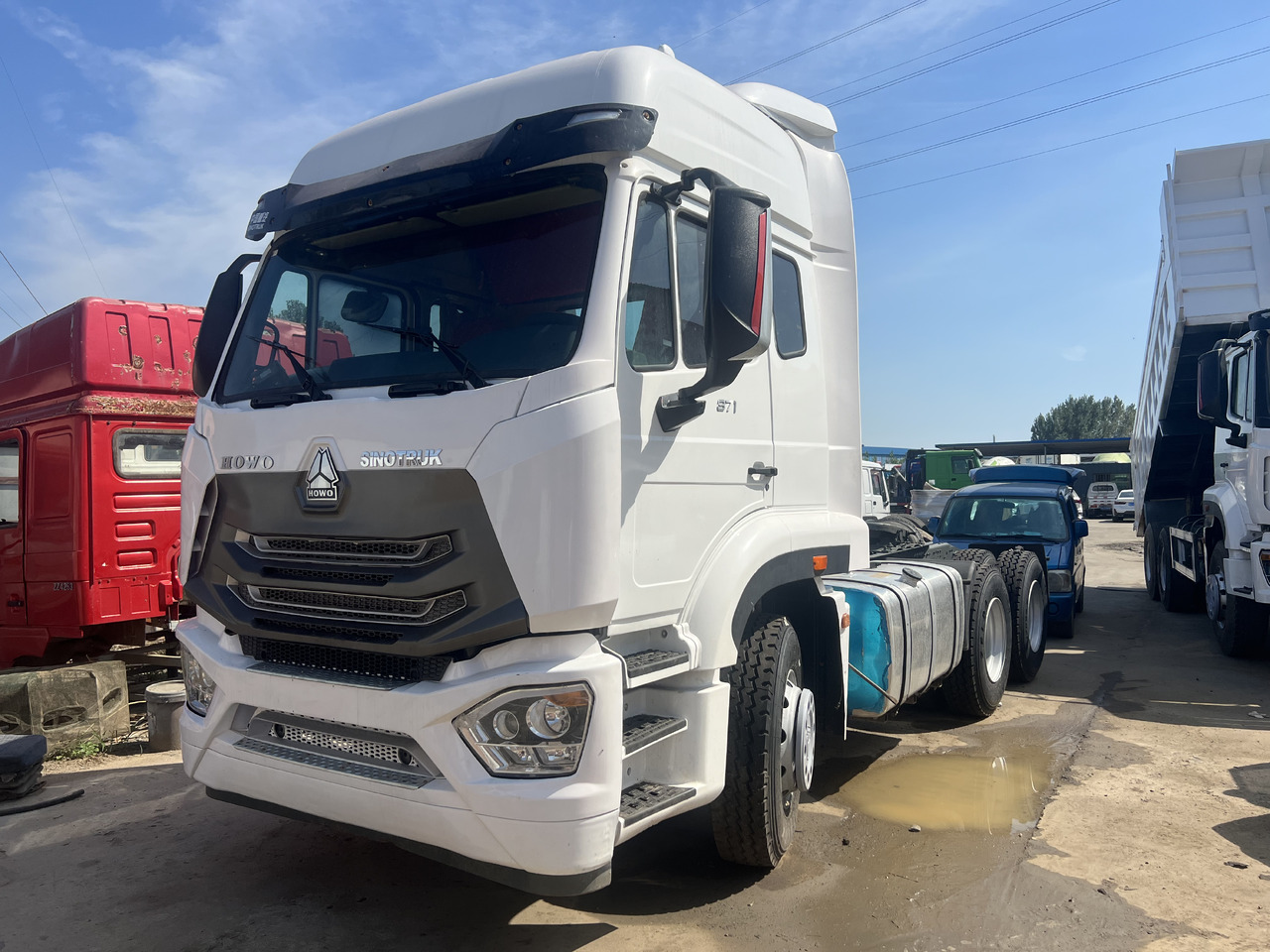 SINOTRUK Trailer head - Cabeza tractora: foto 1 SINOTRUK Trailer head - Cabeza tractora: foto 1