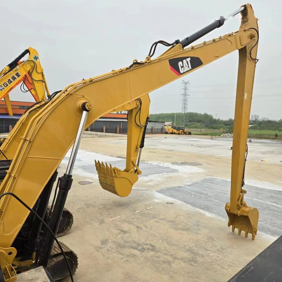 Caterpillar 330D With Long Reach Arm - Excavadora de cadenas: foto 1 Caterpillar 330D With Long Reach Arm - Excavadora de cadenas: foto 1