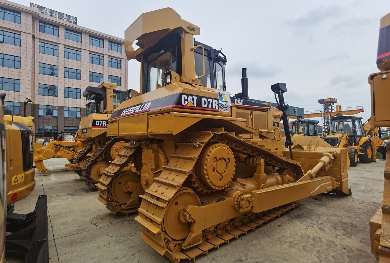 Caterpillar D7R - Bulldozer: foto 1 Caterpillar D7R - Bulldozer: foto 1