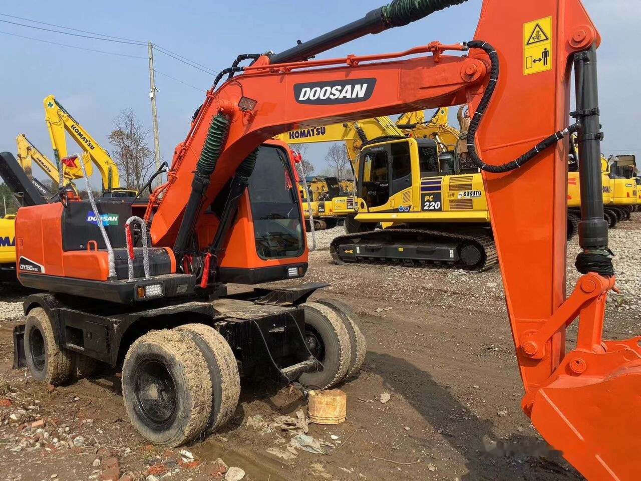 Excavadora de ruedas Doosan DX150W: foto 7