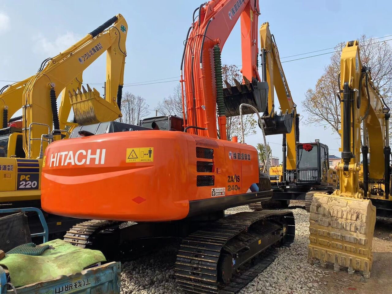 Excavadora de cadenas Hitachi ZX240H: foto 8