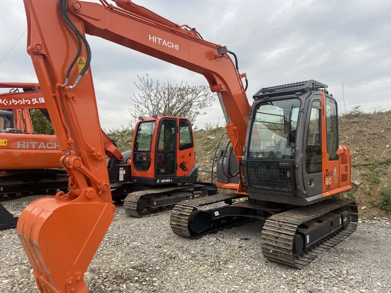 Hitachi ZX80 - Excavadora de cadenas: foto 1 Hitachi ZX80 - Excavadora de cadenas: foto 1