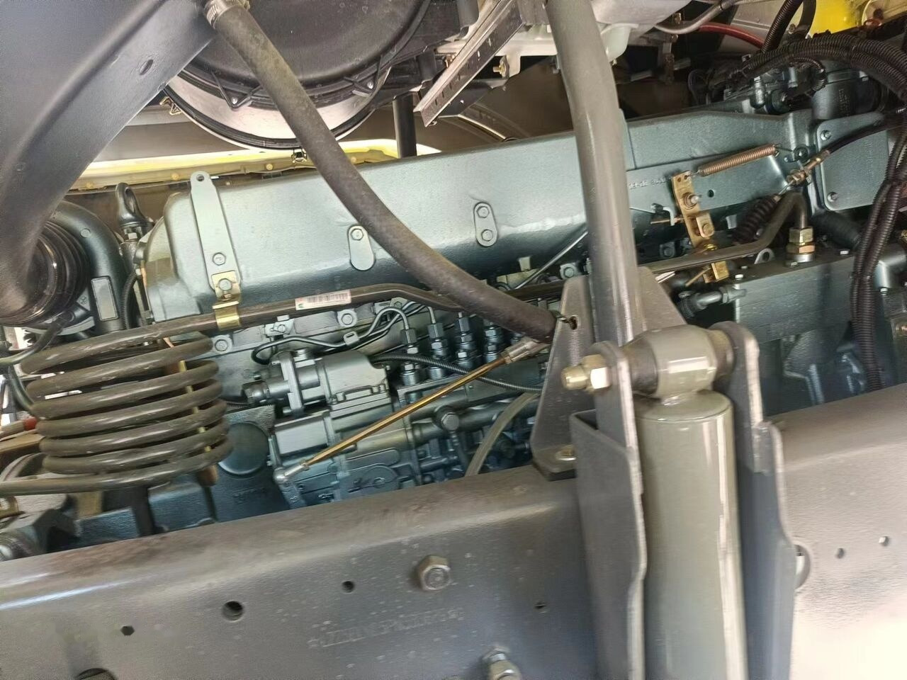 Howo 6*4 Brand New - Camión volquete: foto 5 Howo 6*4 Brand New - Camión volquete: foto 5