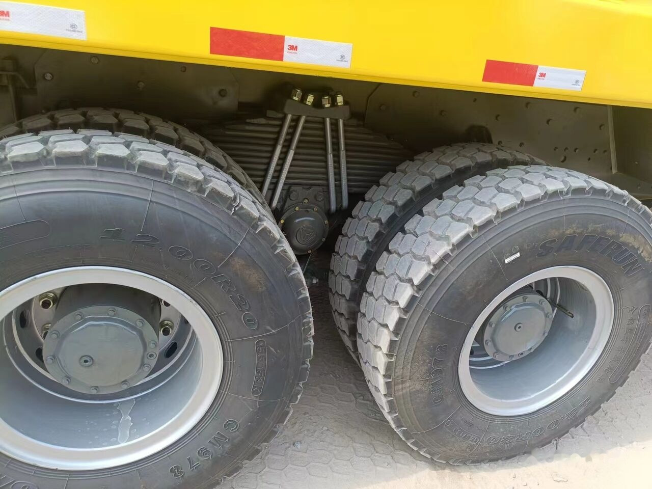 Howo 6*4 Brand New - Camión volquete: foto 4 Howo 6*4 Brand New - Camión volquete: foto 4