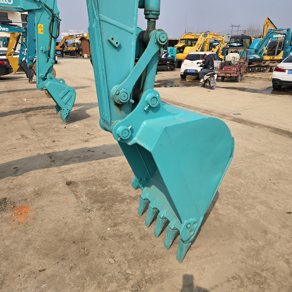 Kobelco SK75-8 - Miniexcavadora: foto 3 Kobelco SK75-8 - Miniexcavadora: foto 3