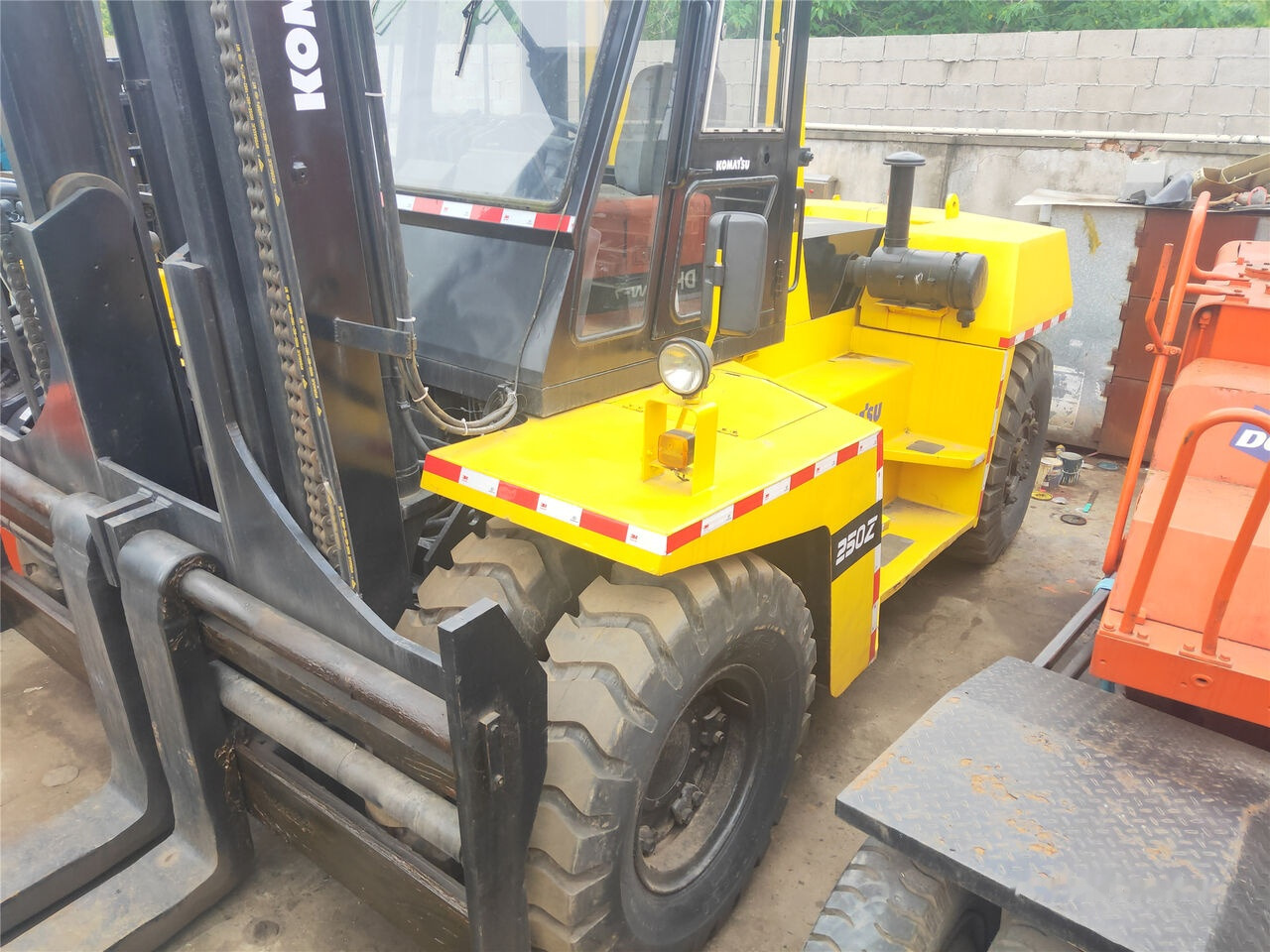 Komatsu FD250 - Carretilla elevadora diésel: foto 5 Komatsu FD250 - Carretilla elevadora diésel: foto 5
