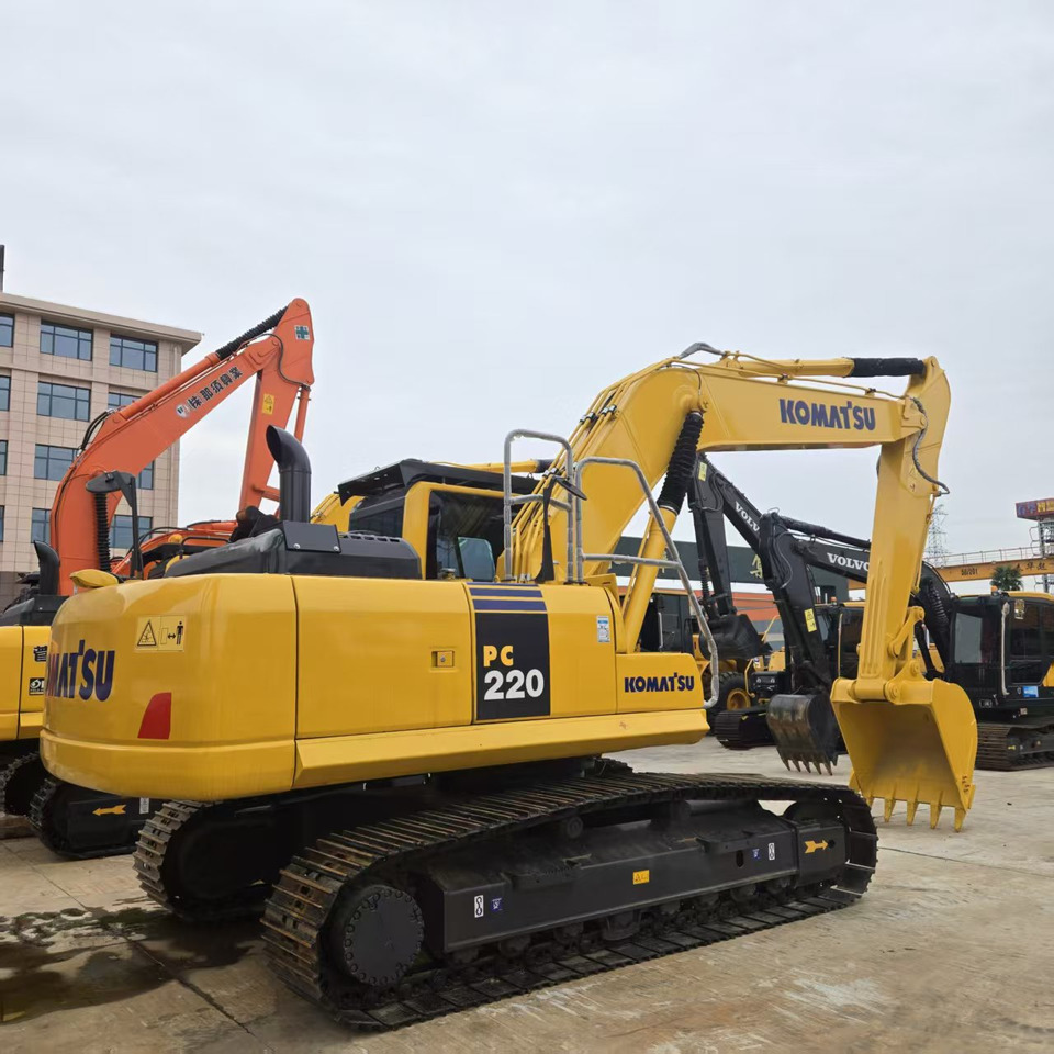 Komatsu PC220-8 - Excavadora de cadenas: foto 2 Komatsu PC220-8 - Excavadora de cadenas: foto 2