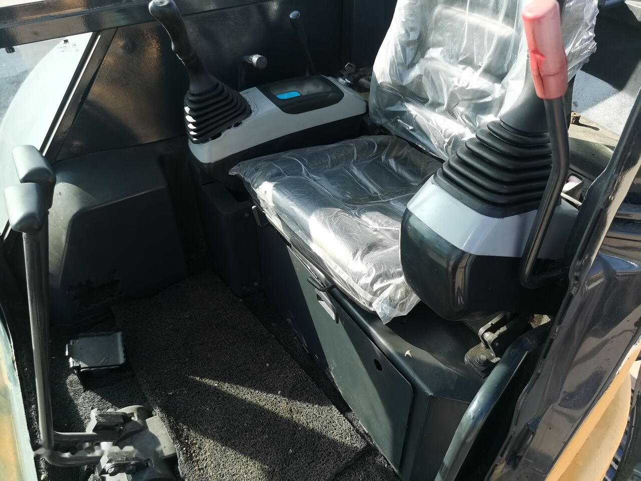 Komatsu PC40 - Miniexcavadora: foto 3 Komatsu PC40 - Miniexcavadora: foto 3