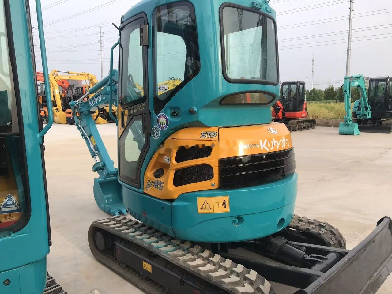 Miniexcavadora Kubota U25: foto 12 Miniexcavadora Kubota U25: foto 12