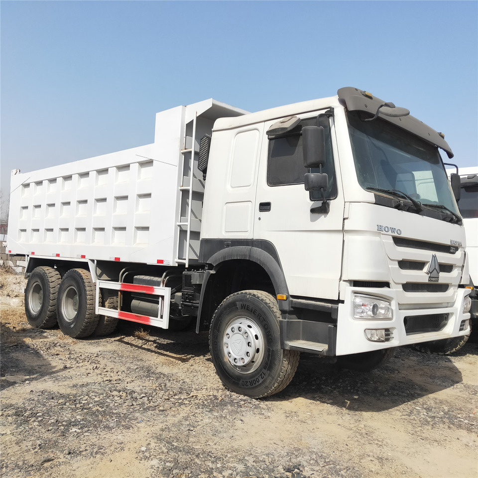 Camión volquete SINOTRUK HOWO: foto 6