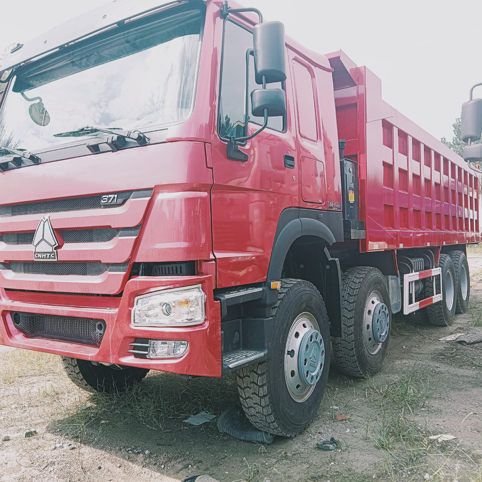 SINOTRUK HOWO - Camión volquete: foto 4 SINOTRUK HOWO - Camión volquete: foto 4