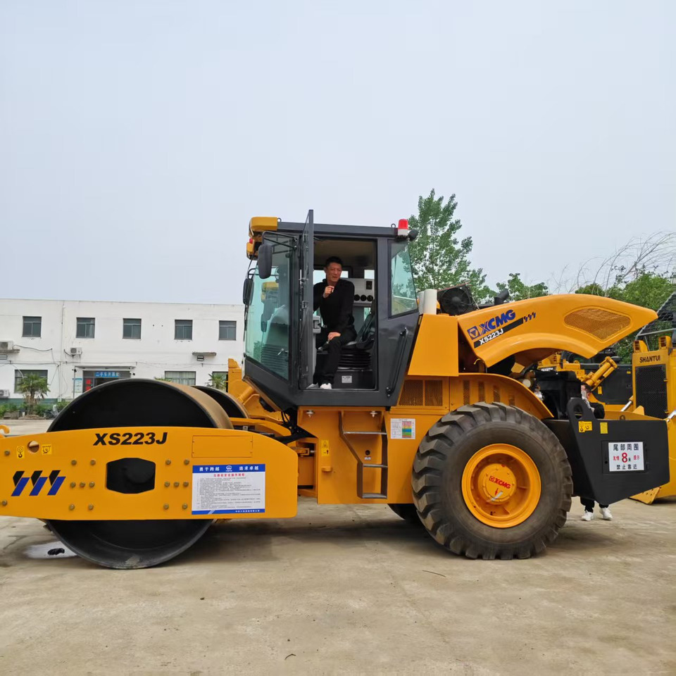 XCMG XS233J - Compactador: foto 2 XCMG XS233J - Compactador: foto 2