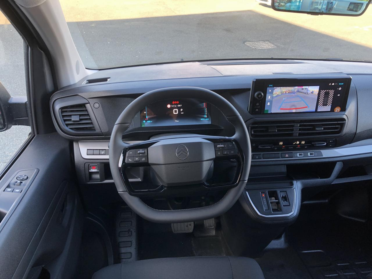 CITROEN Jumpy M 2.0 BlueHDi - 180 S&S - BV EAT8 III CABINE APPROFONDIE Cabine approfondie Fixe PHASE 2 - Furgón: foto 4 CITROEN Jumpy M 2.0 BlueHDi - 180 S&S - BV EAT8 III CABINE APPROFONDIE Cabine approfondie Fixe PHASE 2 - Furgón: foto 4
