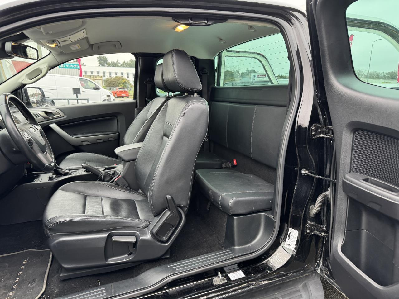 FORD RANGER 2.0 ECOBLUE 170CH SUPER CABINE XLT - Pick-up: foto 4 FORD RANGER 2.0 ECOBLUE 170CH SUPER CABINE XLT - Pick-up: foto 4