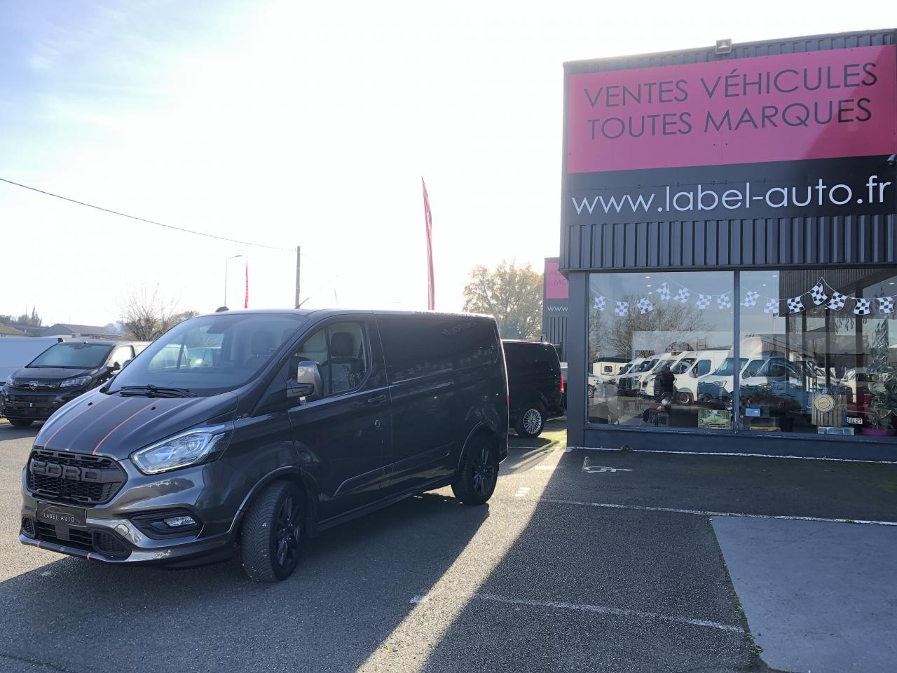 FORD Transit Custom 2.0 TDCi - 170 - BVA S&S TRANSIT CUSTOM FOURGON Fourgon 290 L1H1 Sport PHASE 2 - Furgón: foto 5 FORD Transit Custom 2.0 TDCi - 170 - BVA S&S TRANSIT CUSTOM FOURGON Fourgon 290 L1H1 Sport PHASE 2 - Furgón: foto 5