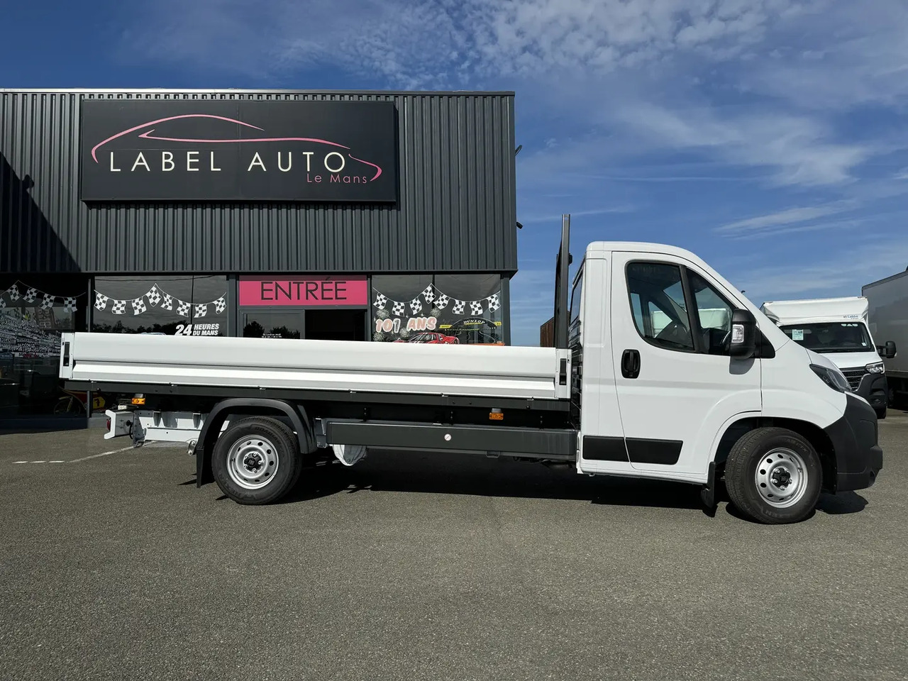 Fiat Ducato XL 3.5 MAXI 180CH S&S - Furgoneta caja abierta: foto 1 Fiat Ducato XL 3.5 MAXI 180CH S&S - Furgoneta caja abierta: foto 1