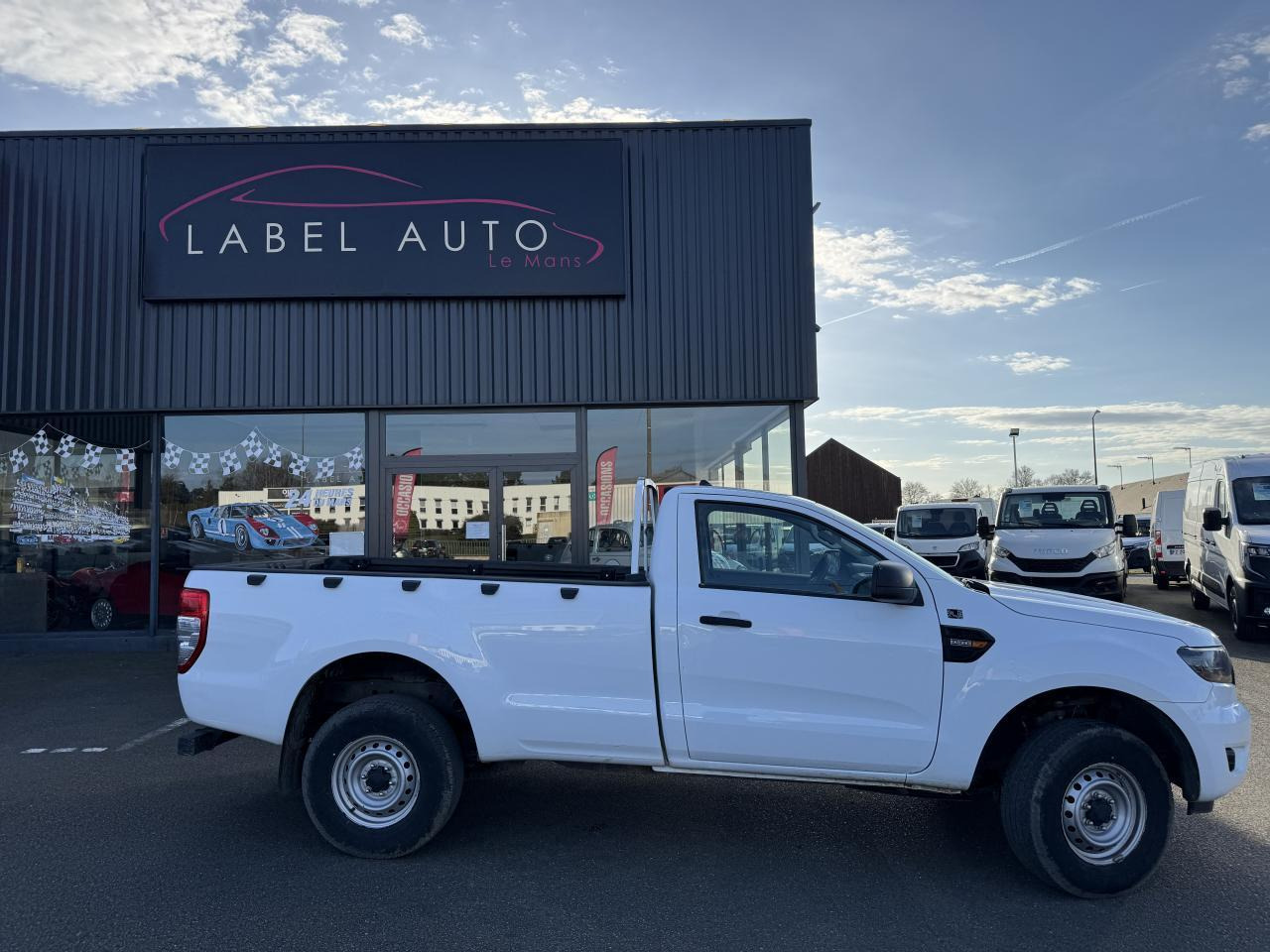 Ford Ranger 2.0 TDCI 170CH 4X4 SIMPLE CABINE XL - Pick-up: foto 1 Ford Ranger 2.0 TDCI 170CH 4X4 SIMPLE CABINE XL - Pick-up: foto 1