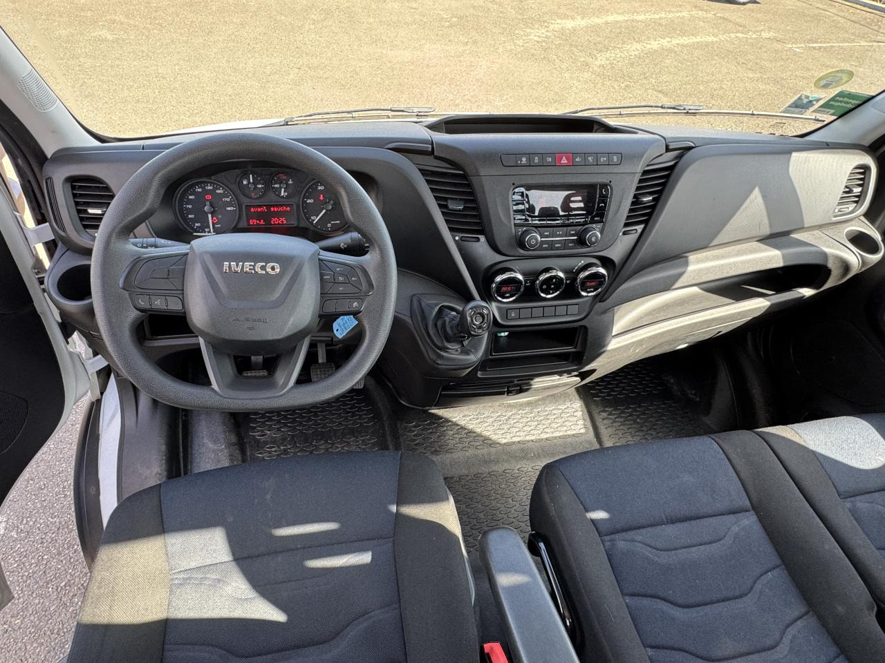 IVECO Daily 35 S 16H3.0 (Quad-Leaf) PORTE VOITURE - Grua de remolque autos: foto 5 IVECO Daily 35 S 16H3.0 (Quad-Leaf) PORTE VOITURE - Grua de remolque autos: foto 5