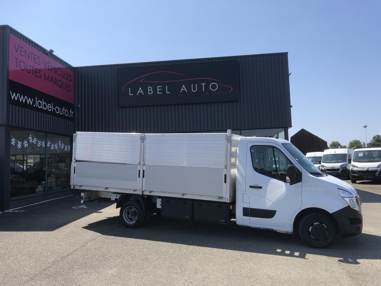 NISSAN INTERSTAR 3T5 2.3 DCI 165CH PLATEAU RIDELLES 4M50 - Furgoneta caja abierta: foto 1 NISSAN INTERSTAR 3T5 2.3 DCI 165CH PLATEAU RIDELLES 4M50 - Furgoneta caja abierta: foto 1