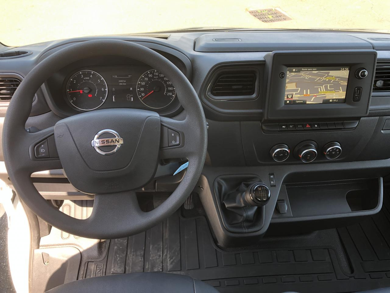 NISSAN INTERSTAR 3T5 2.3 DCI 165CH PLATEAU RIDELLES 4M50 - Furgoneta caja abierta: foto 4 NISSAN INTERSTAR 3T5 2.3 DCI 165CH PLATEAU RIDELLES 4M50 - Furgoneta caja abierta: foto 4