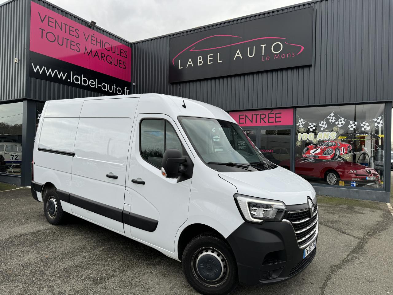 Furgón RENAULT MASTER 3T3 L2H2 2.3 DCI 135CH CONFORT: foto 1