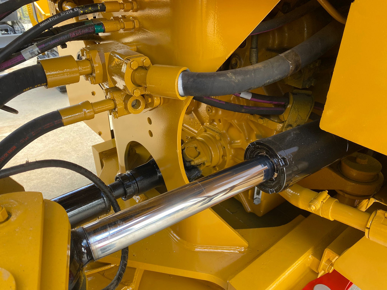 Cargadora de ruedas CATERPILLAR 950 M: foto 14