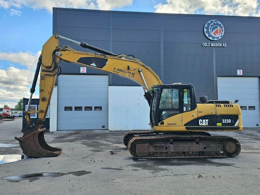 CAT 323 D L - Excavadora de cadenas: foto 2 CAT 323 D L - Excavadora de cadenas: foto 2