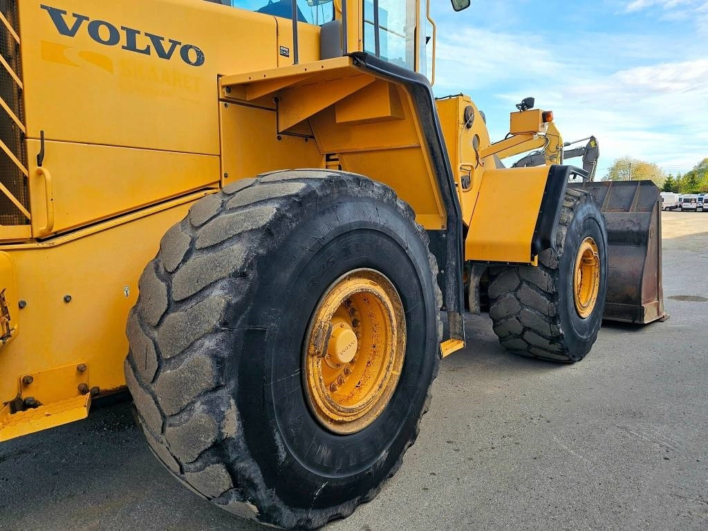 Cargadora de ruedas Volvo L 180 E: foto 15