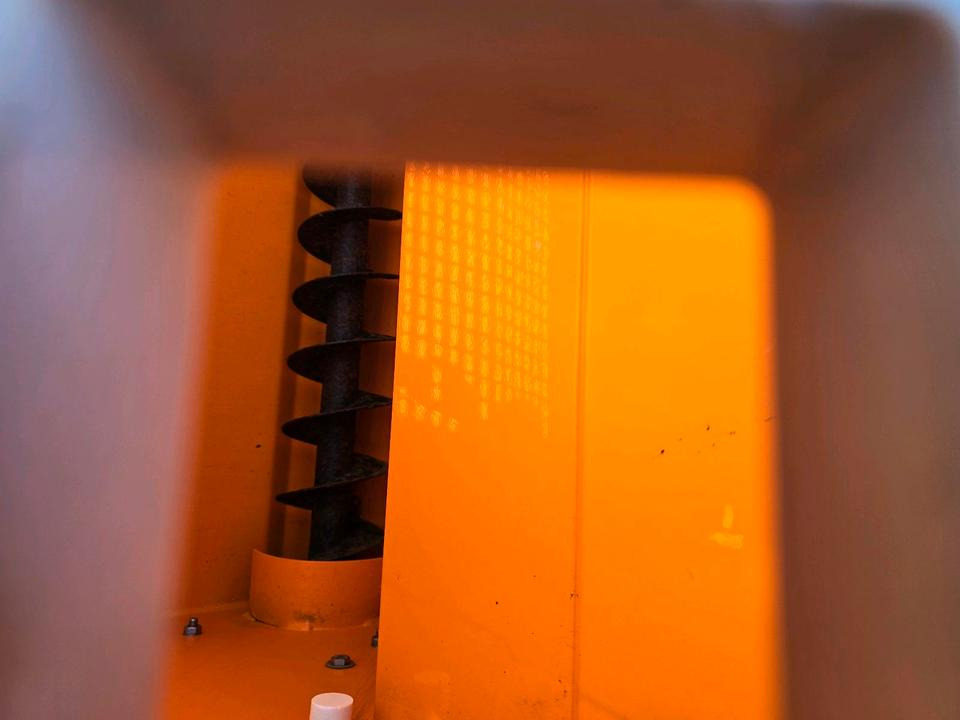 Esparcidor de sal Bucher Yeti 2500W FS Gmeiner Salzstreuer Streuautomat Streusilo für Unimog UGN UGE 405 423 427 530 430 429: foto 10 Esparcidor de sal Bucher Yeti 2500W FS Gmeiner Salzstreuer Streuautomat Streusilo für Unimog UGN UGE 405 423 427 530 430 429: foto 10