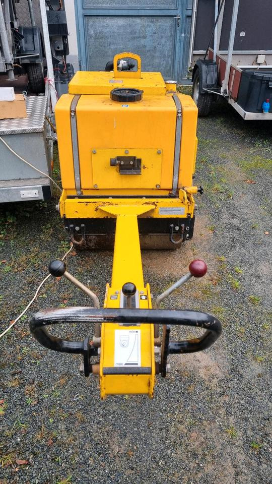 DVH 701 Weber Walze Glattmantel Walze Rüttelwalze Dublex Vibrationswalze Rüttelplatte Strassenwalze Plattenverdichter DVH 603 - Mini compactadora: foto 4 DVH 701 Weber Walze Glattmantel Walze Rüttelwalze Dublex Vibrationswalze Rüttelplatte Strassenwalze Plattenverdichter DVH 603 - Mini compactadora: foto 4