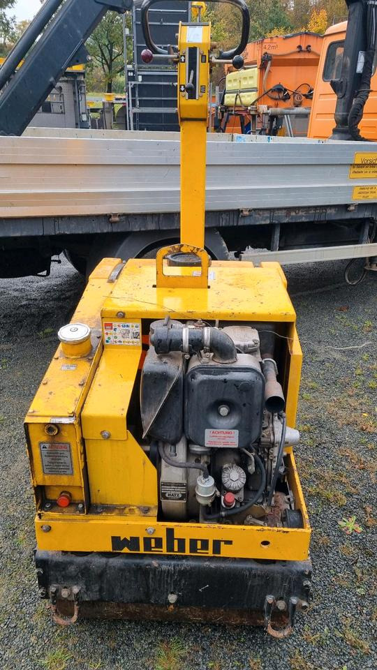 DVH 701 Weber Walze Glattmantel Walze Rüttelwalze Dublex Vibrationswalze Rüttelplatte Strassenwalze Plattenverdichter DVH 603 - Mini compactadora: foto 2 DVH 701 Weber Walze Glattmantel Walze Rüttelwalze Dublex Vibrationswalze Rüttelplatte Strassenwalze Plattenverdichter DVH 603 - Mini compactadora: foto 2