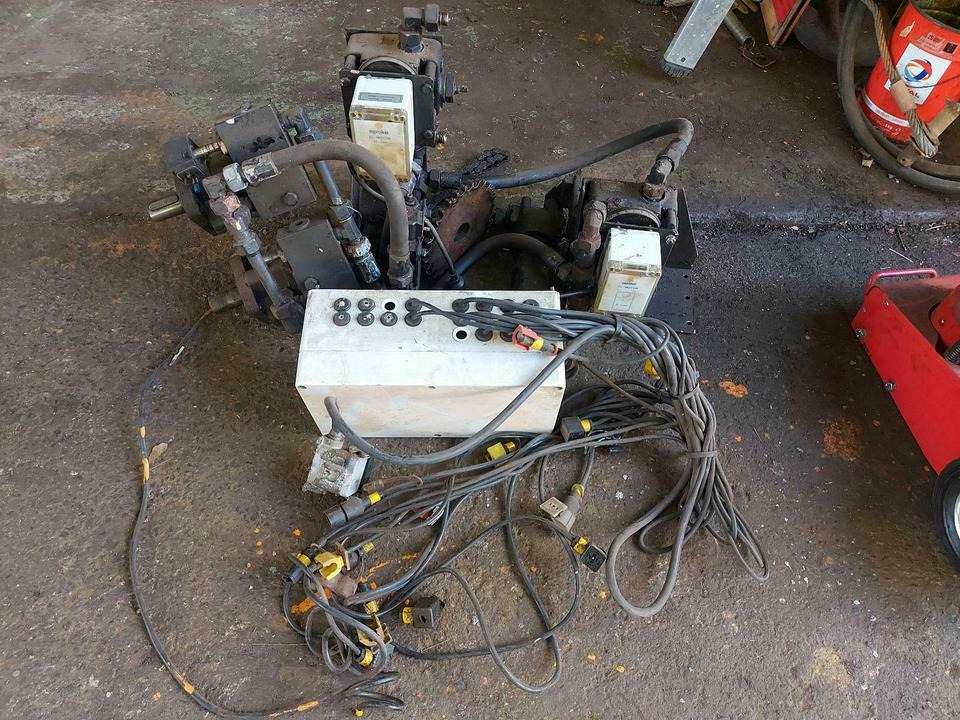 Epoke Salzstreuer Winterdienst Schneckenantrieb Steuerblock - Sistema eléctrico para Vehículo municipal: foto 1 Epoke Salzstreuer Winterdienst Schneckenantrieb Steuerblock - Sistema eléctrico para Vehículo municipal: foto 1