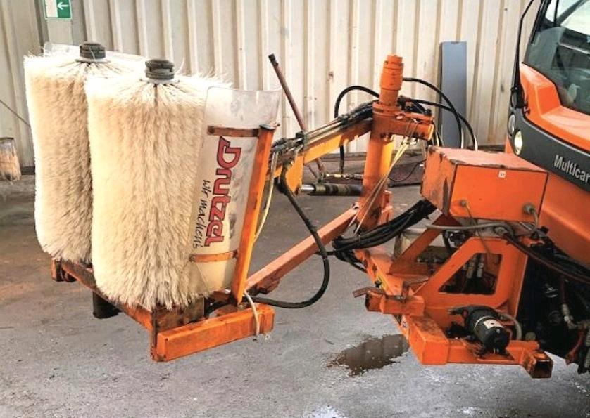 Barredora cucharón Leitpfostenwaschgerät Drutzel LWG-M-SR Leitpfostenwaschmaschine Schmidt Passend für Multicar Unimog: foto 1