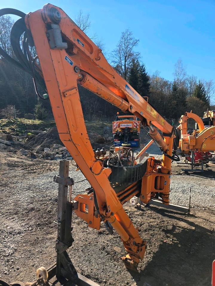 Mulag FME 700 MKM Mähausleger 2014 Böschungsmäher Böschungsmulcher Hangmäher Mähtronic Dücker FMK DUA UNA Unimog 405 U400 - Desbrozadora de brazo: foto 4 Mulag FME 700 MKM Mähausleger 2014 Böschungsmäher Böschungsmulcher Hangmäher Mähtronic Dücker FMK DUA UNA Unimog 405 U400 - Desbrozadora de brazo: foto 4