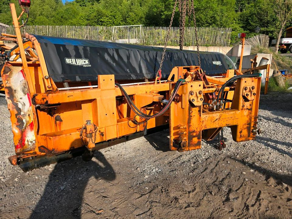 Schneepflug Beilhack PV 4m. Schneeschild Schneeschieber Schmidt Epoke passend für LKW Unimog 424 427 405 U 300 400 500 318 323 423 218 430 429 530 527 535 Mercedes-Benz Winterdienst - Cuchilla quitanieves: foto 3 Schneepflug Beilhack PV 4m. Schneeschild Schneeschieber Schmidt Epoke passend für LKW Unimog 424 427 405 U 300 400 500 318 323 423 218 430 429 530 527 535 Mercedes-Benz Winterdienst - Cuchilla quitanieves: foto 3