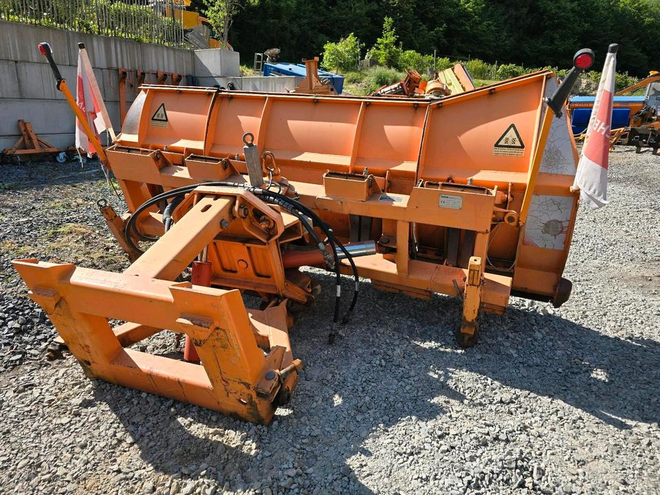 Schneepflug Gmeiner GVS 250 Kahlbacher 3m. Schneeschild Schneeschieber Schmidt Epoke passend für Unimog 424 427 405 U 300 400 500 318 323 423 218 430 429 530 527 535 Mercedes-Benz Winterdienst - Cuchilla quitanieves: foto 2 Schneepflug Gmeiner GVS 250 Kahlbacher 3m. Schneeschild Schneeschieber Schmidt Epoke passend für Unimog 424 427 405 U 300 400 500 318 323 423 218 430 429 530 527 535 Mercedes-Benz Winterdienst - Cuchilla quitanieves: foto 2