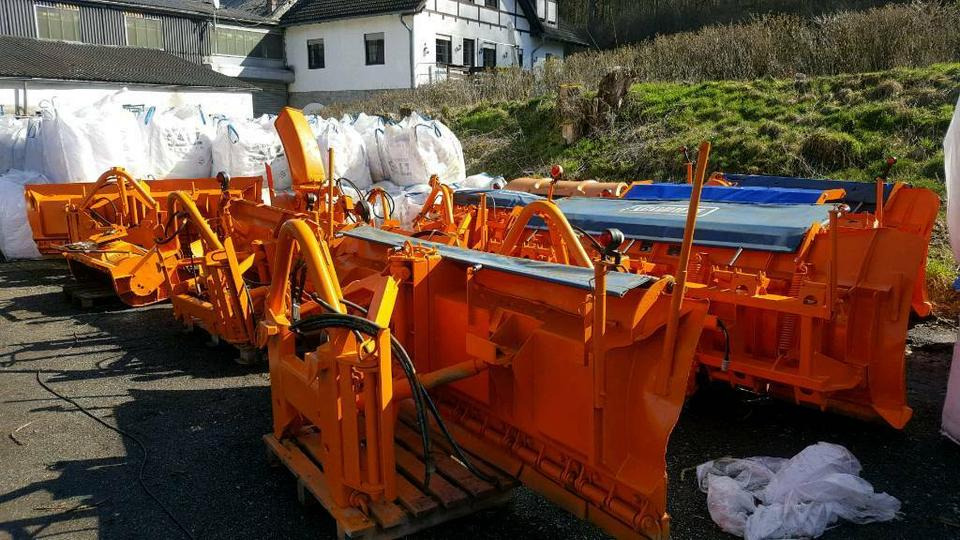 Schneepflug Schmidt Beilhack Winterdienst unimog Schneeschild - Cuchilla quitanieves: foto 1 Schneepflug Schmidt Beilhack Winterdienst unimog Schneeschild - Cuchilla quitanieves: foto 1